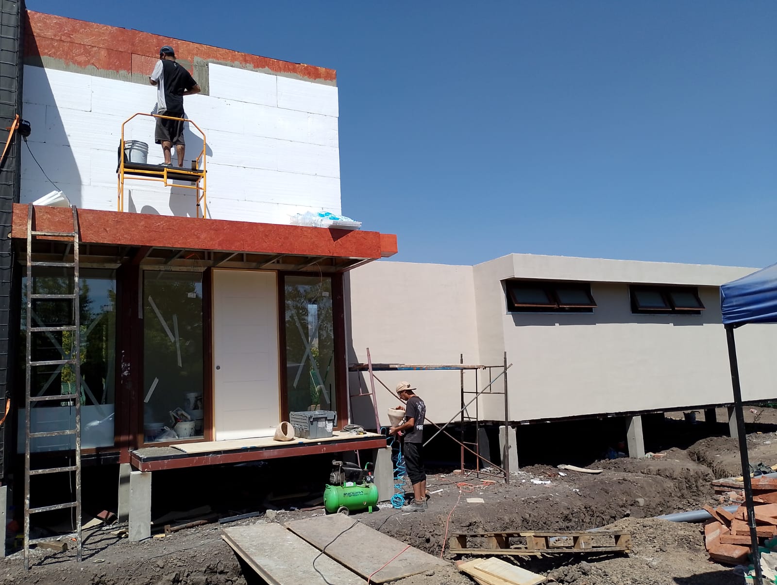 Aplicación de sistema exterior en obra